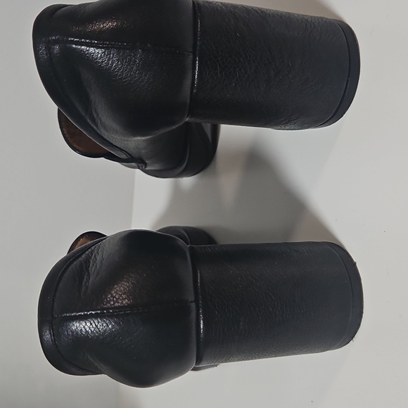 Ateliers Classic Black Women's Loafers - Picture 5 of 9